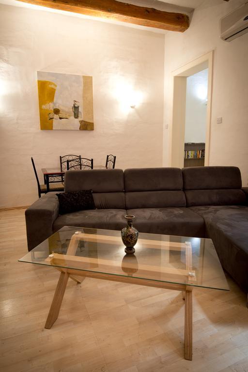 Valletta Arch Apartment ภายนอก รูปภาพ